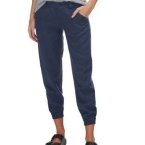 Patagonia Edge Win cropped ankle jogger tapered climbing hiking trouser pants.